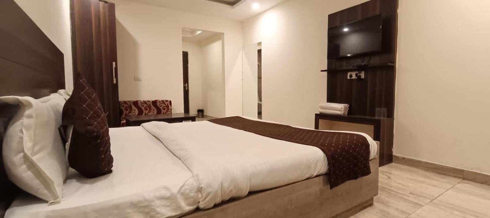 Hotel Embassy International
