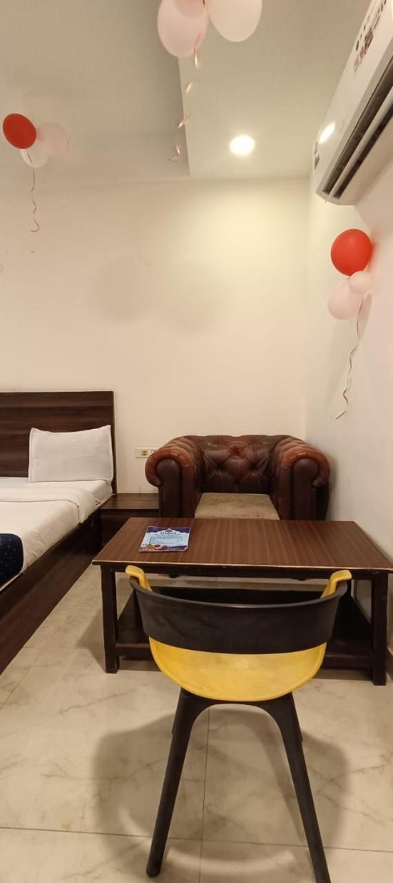 Embassy International 4*