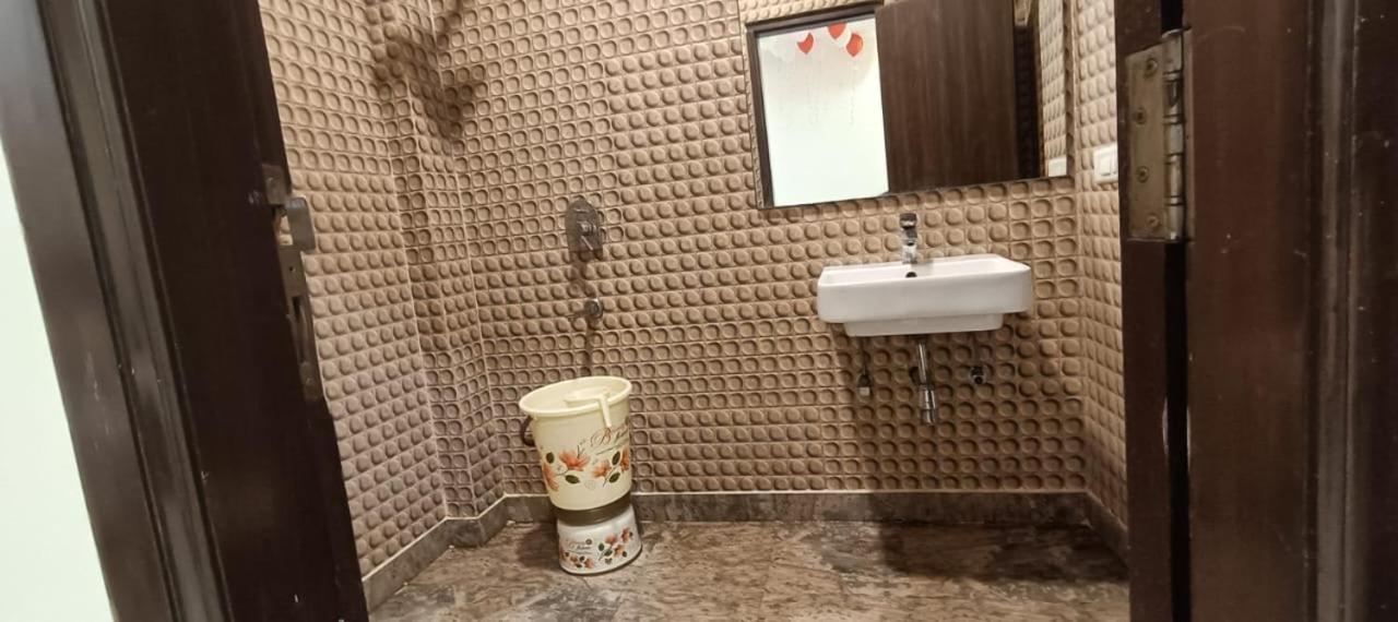 Embassy International Hotel New Delhi