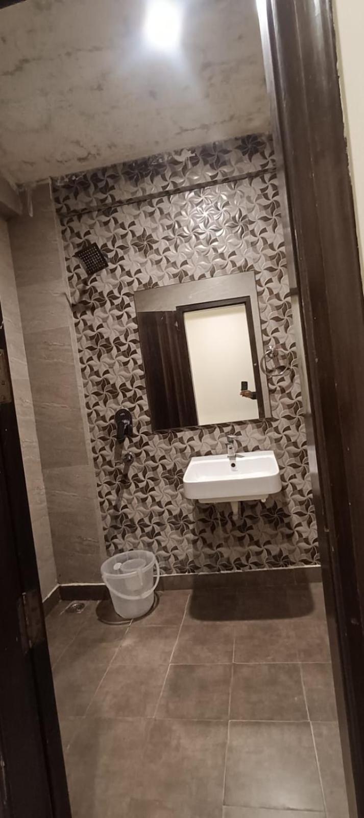 Embassy International 4*